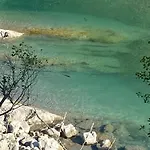 Semesterbostad La Closerie De La Riviere, Sisteron Bevons
